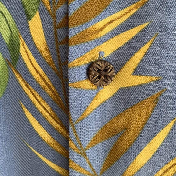 Tommy Bahama 100% Silk Aloha Shirt - Extra Large - Picture 4 of 12